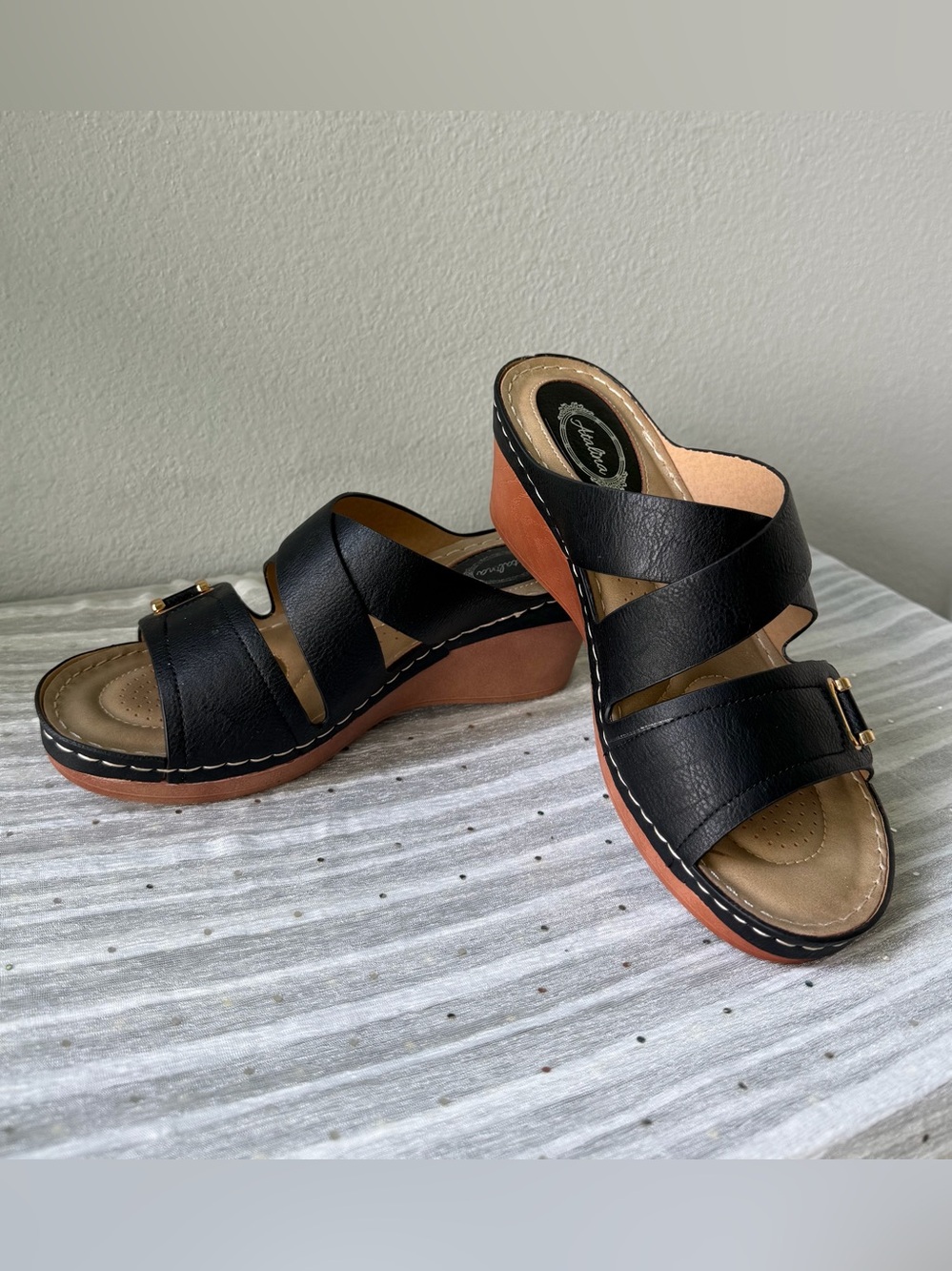 Adalina Black Women's Crisscross Slide Sandals